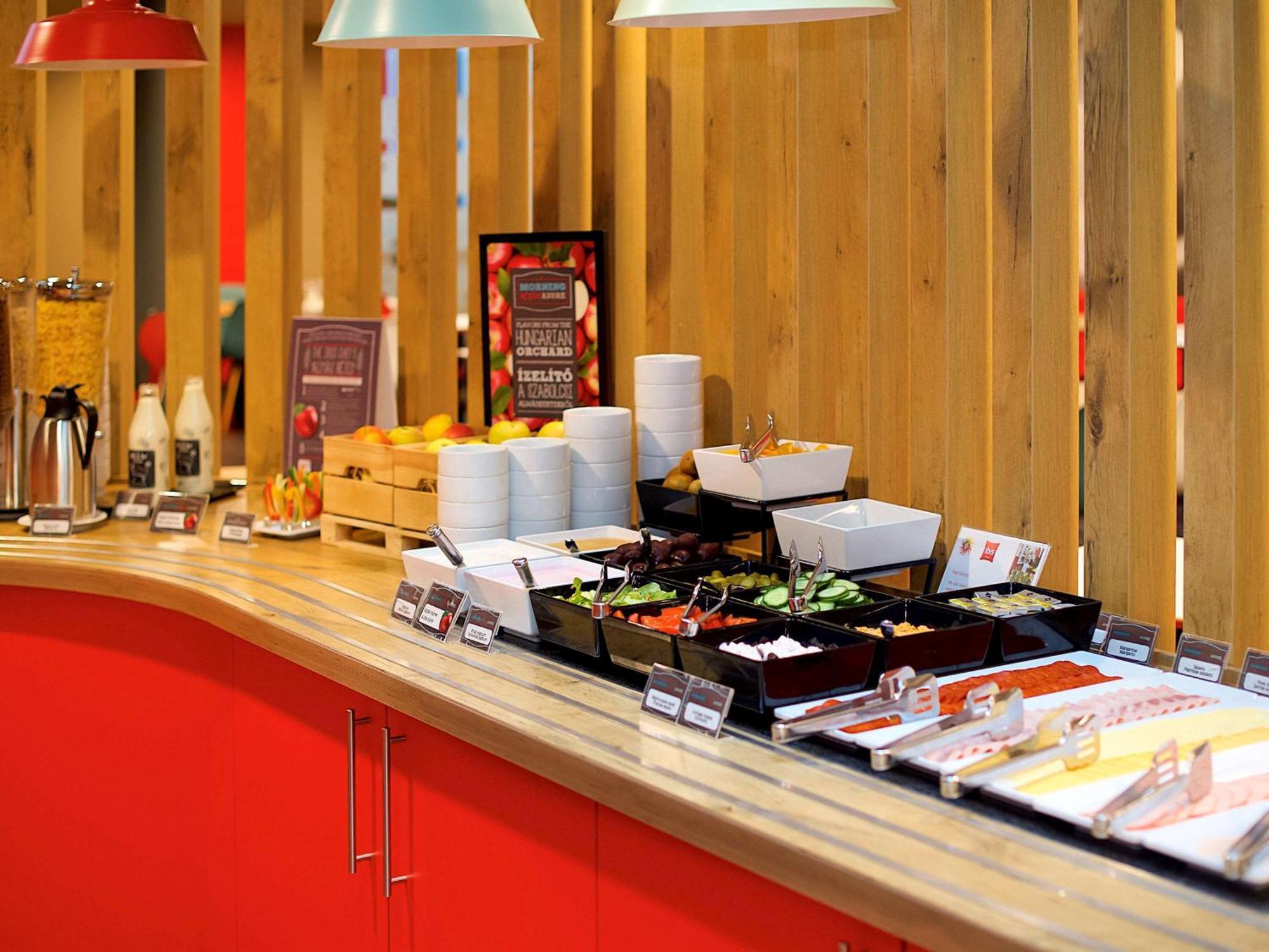 Ibis Budapest Centrum Екстер'єр фото